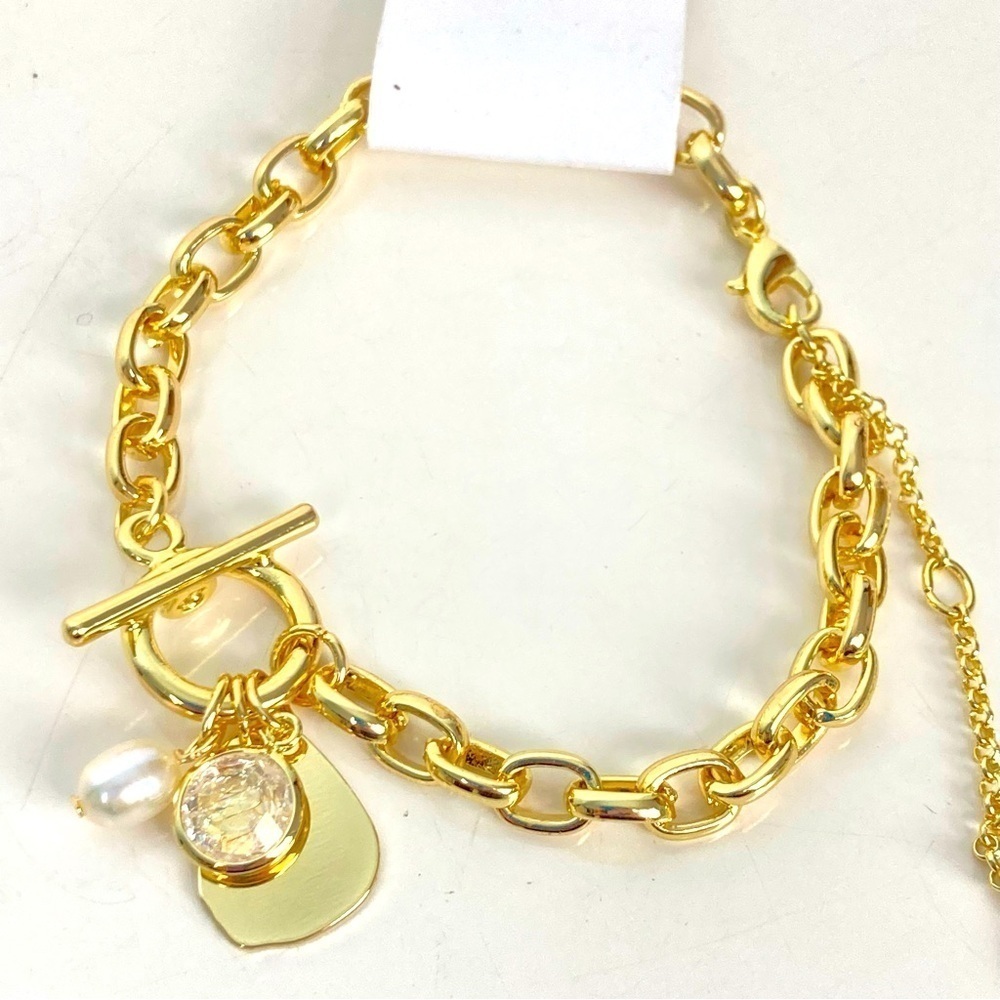 NWT * LOFT Toggle Charm Bracelet in Gold - Picture 12 of 12